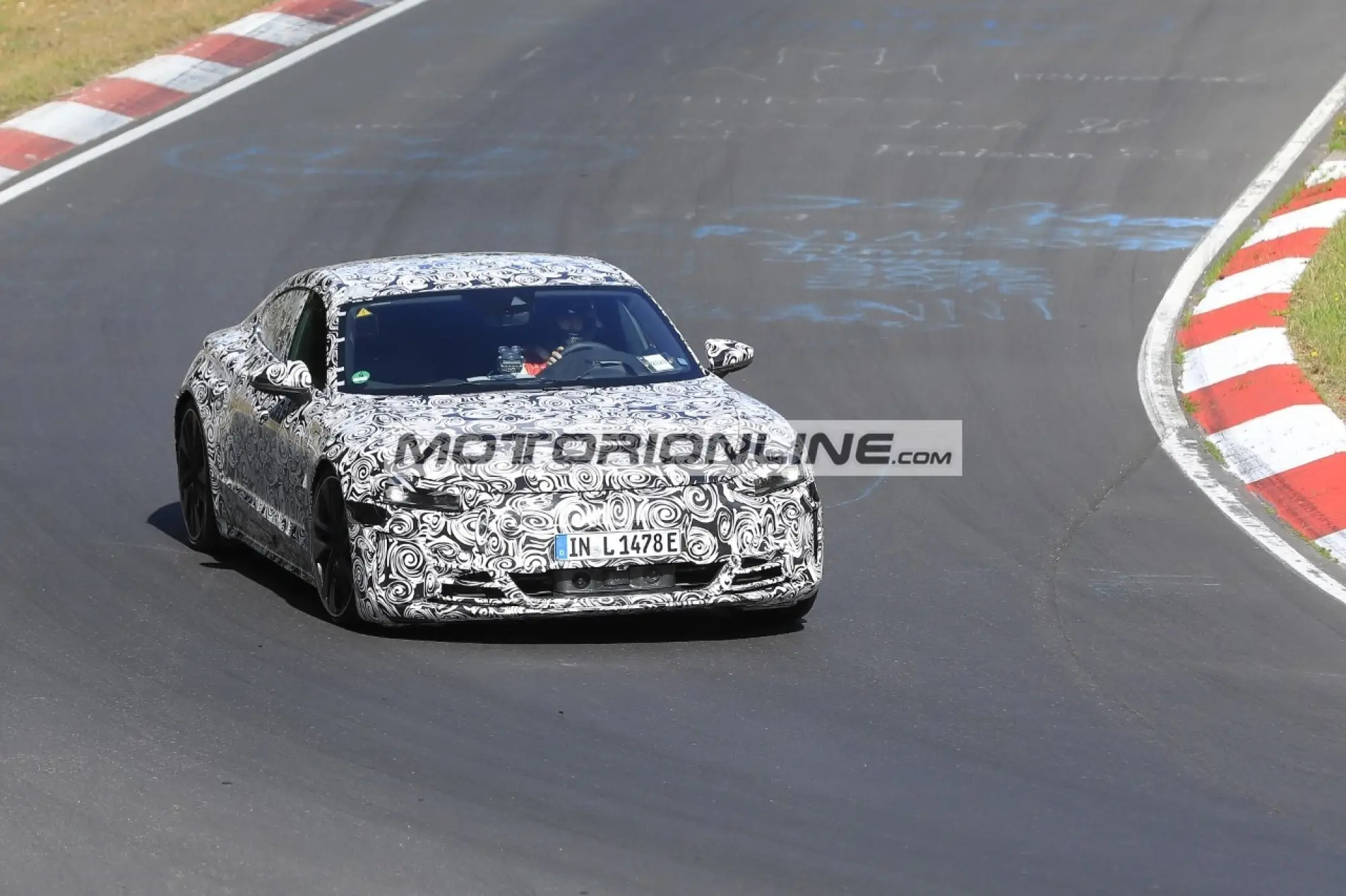Audi e-tron GT - Foto spia 18-9-2020 - 2