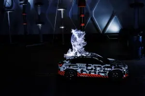 Audi e-tron nella gabbia di Faraday