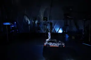 Audi e-tron nella gabbia di Faraday