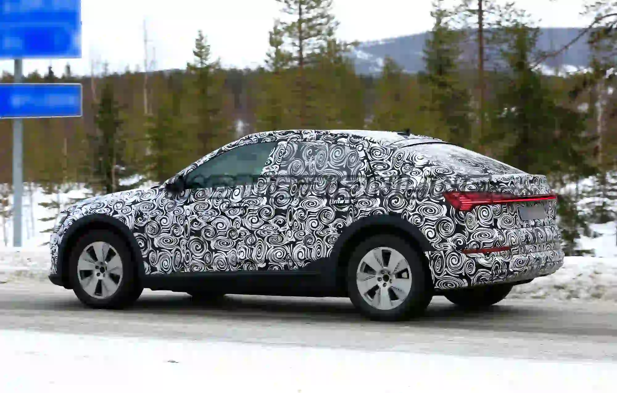 Audi e-tron Sportback - Foto spia 28-02-2019 - 6