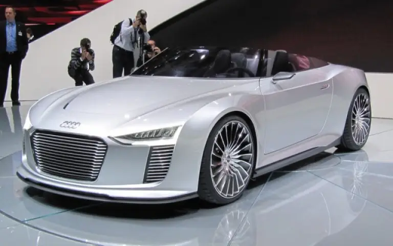 Audi e-tron Spyder - Le Mans Vers Le Futur - 3