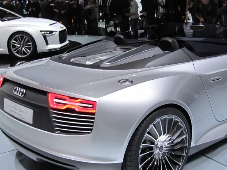 Audi e-tron Spyder - Le Mans Vers Le Futur - 10