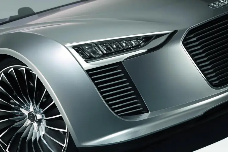 Audi e-tron Spyder - 46