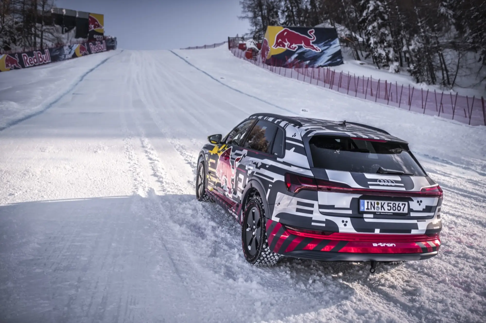 Audi e-tron sulla pista Streif di Kitzbuhel - 2