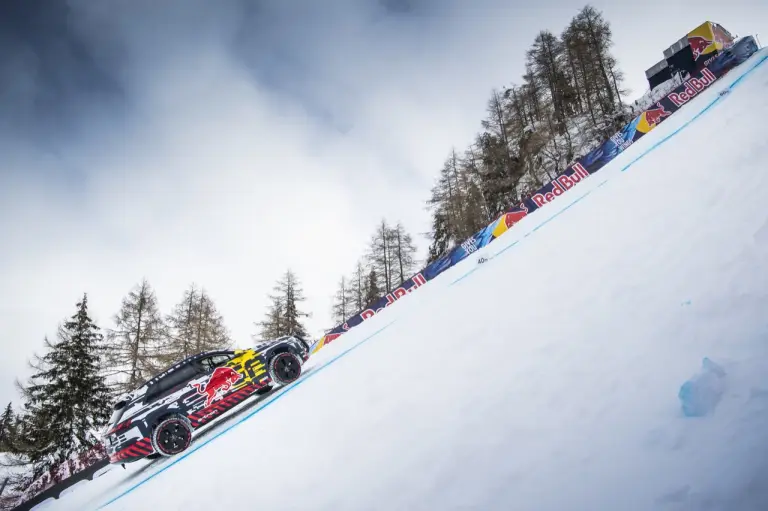 Audi e-tron sulla pista Streif di Kitzbuhel - 6