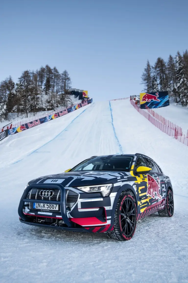 Audi e-tron sulla pista Streif di Kitzbuhel - 10