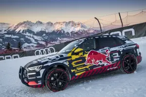 Audi e-tron sulla pista Streif di Kitzbuhel