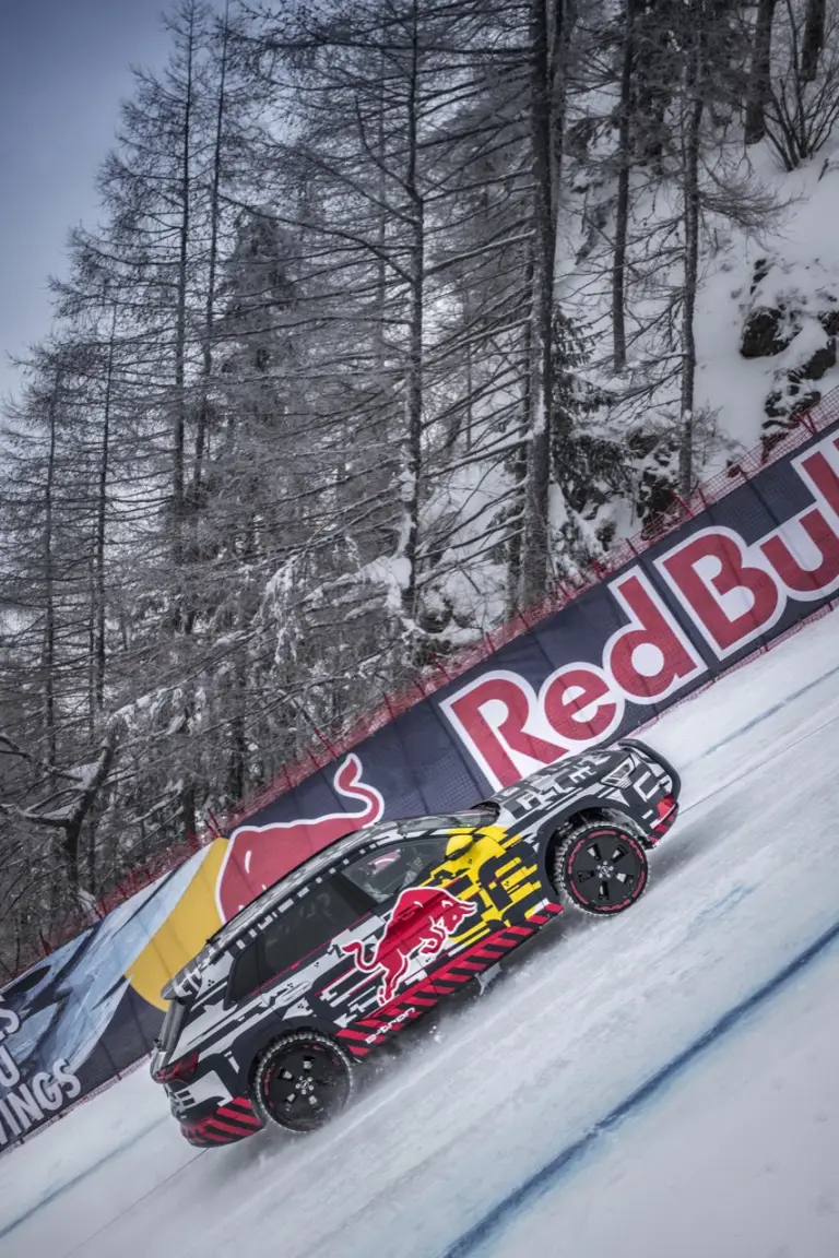 Audi e-tron sulla pista Streif di Kitzbuhel - 15