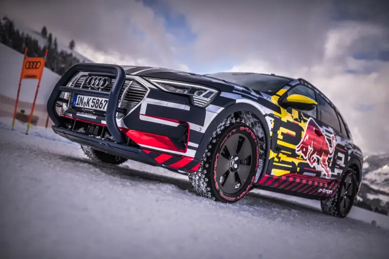 Audi e-tron sulla pista Streif di Kitzbuhel - 17