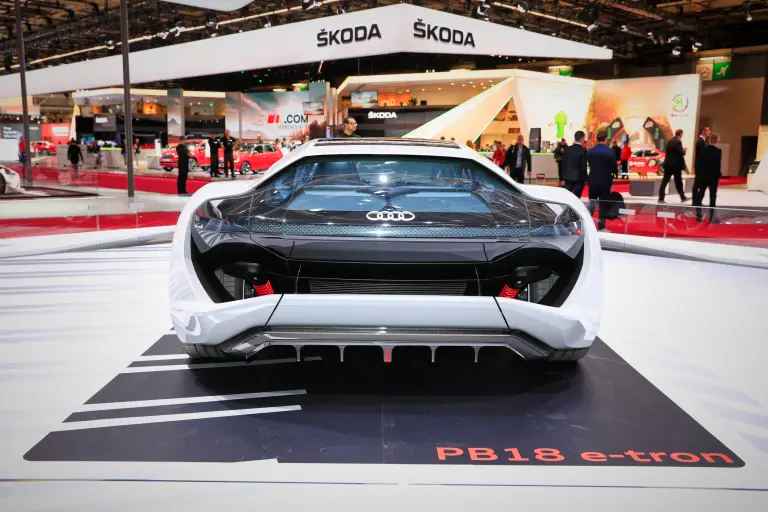 Audi PB18 e-tron - Salone di Parigi 2018 - 10