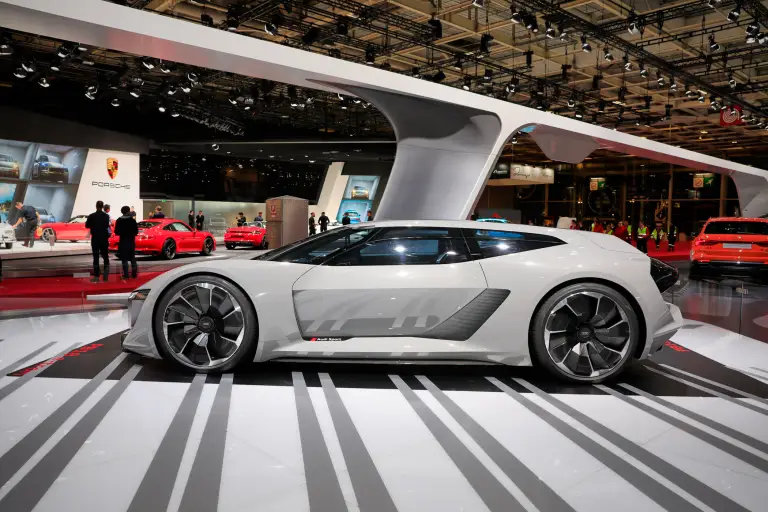 Audi PB18 e-tron - Salone di Parigi 2018 - 14