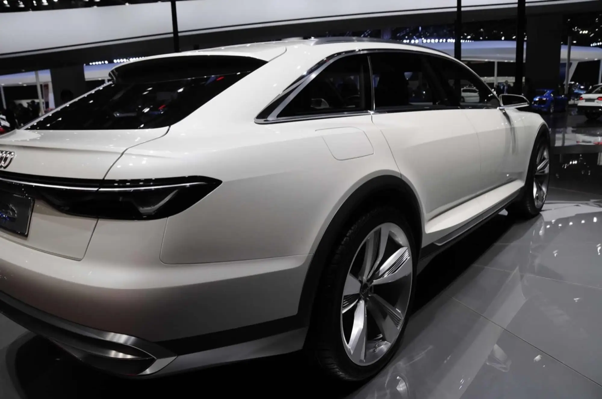 Audi Prologue Allroad concept - Salone di Shanghai 2015 - 20