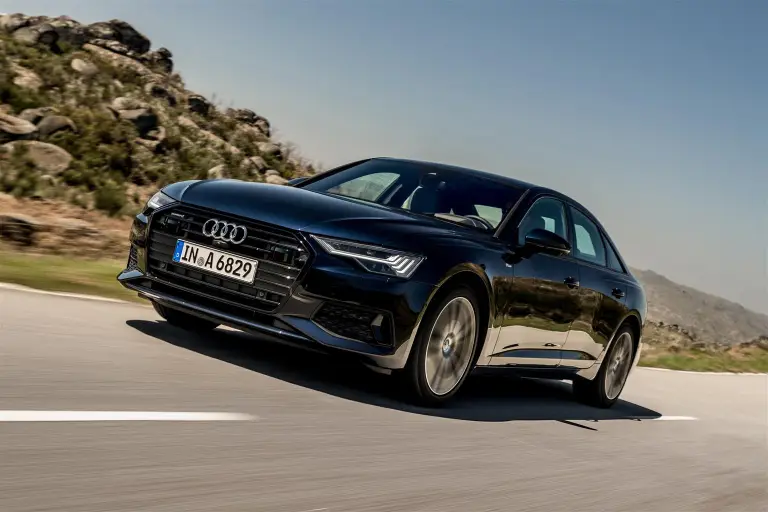 Audi Q2, Q3, A6 e A6 Avant - 2