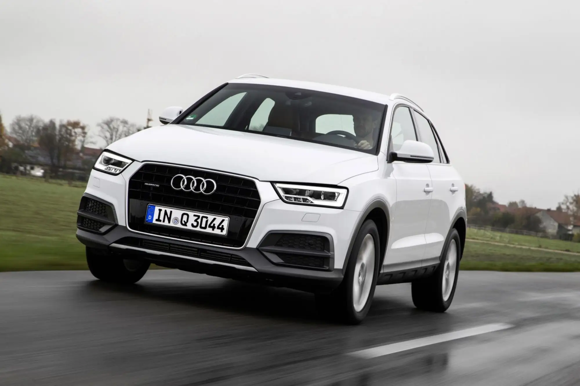 Audi Q3 2015 - 10