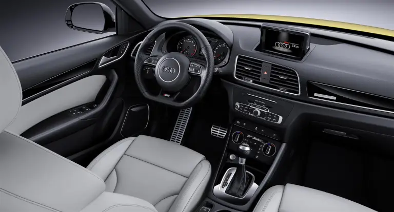 Audi Q3 2016 - 18