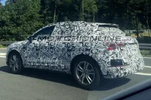 Audi Q3 foto spia 11 Agosto 2017