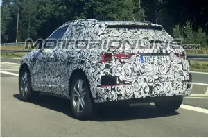 Audi Q3 foto spia 11 Agosto 2017 - 4