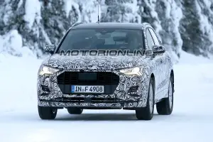 Audi Q3 foto spia 16 gennaio 2018