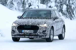 Audi Q3 foto spia 16 gennaio 2018