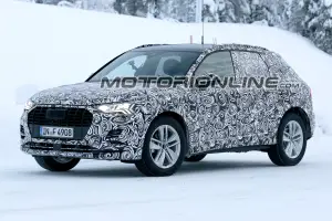 Audi Q3 foto spia 16 gennaio 2018 - 4