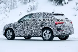 Audi Q3 foto spia 16 gennaio 2018