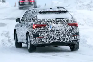 Audi Q3 foto spia 16 gennaio 2018