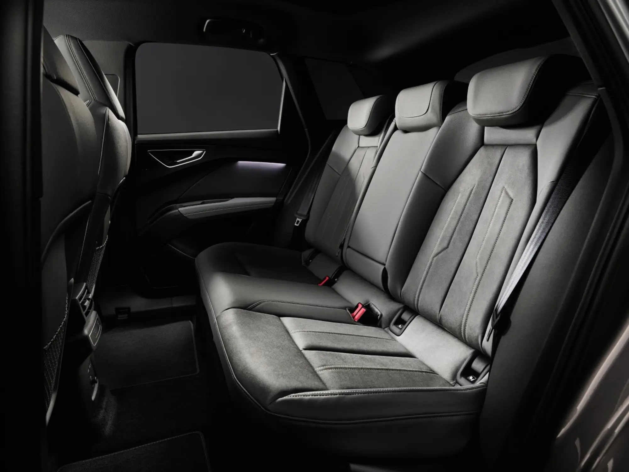 Audi Q4 e-tron  2021 - Foto ufficiali - 10