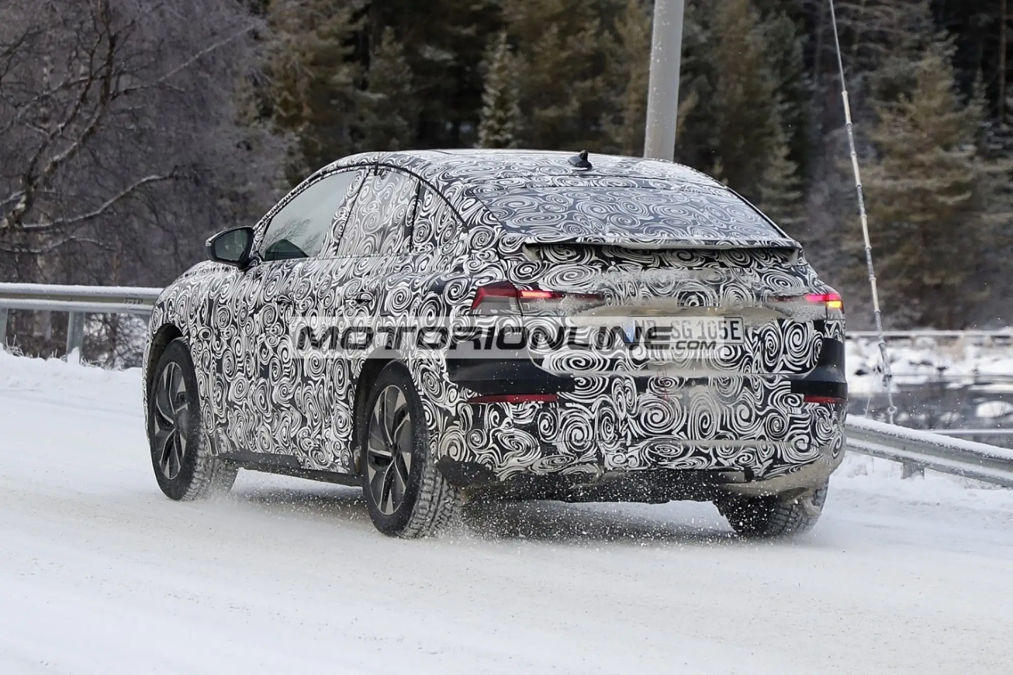 Audi Q4 e-tron Sportback - Foto spia 24-11-2020 - 17