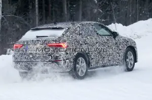 Audi Q4 foto spia 4 gennaio 2019 - 10