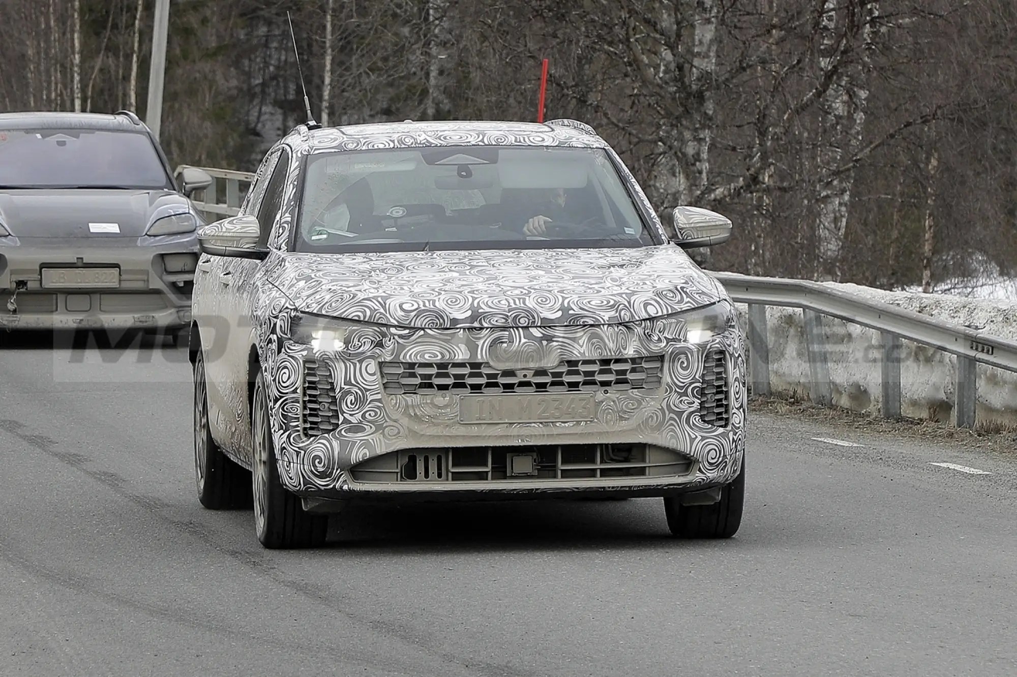 Audi Q5 2024 - Foto Spia 23-03-2022 - 3