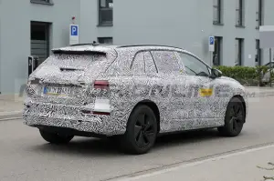 Audi Q5 e-tron - Foto Spia 05-11-2021 - 3
