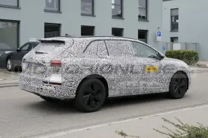 Audi Q5 e-tron - Foto Spia 05-11-2021 - 6