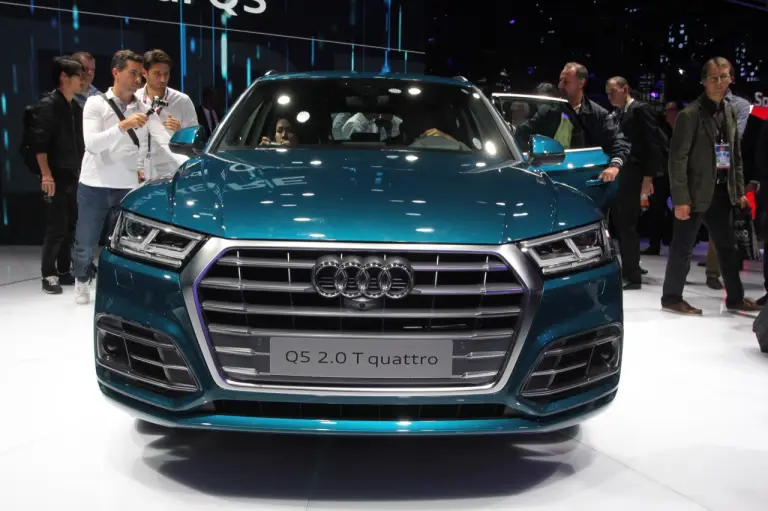 Audi Q5 foto live - Salone di Parigi 2016  - 2