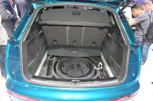 Audi Q5 foto live - Salone di Parigi 2016 