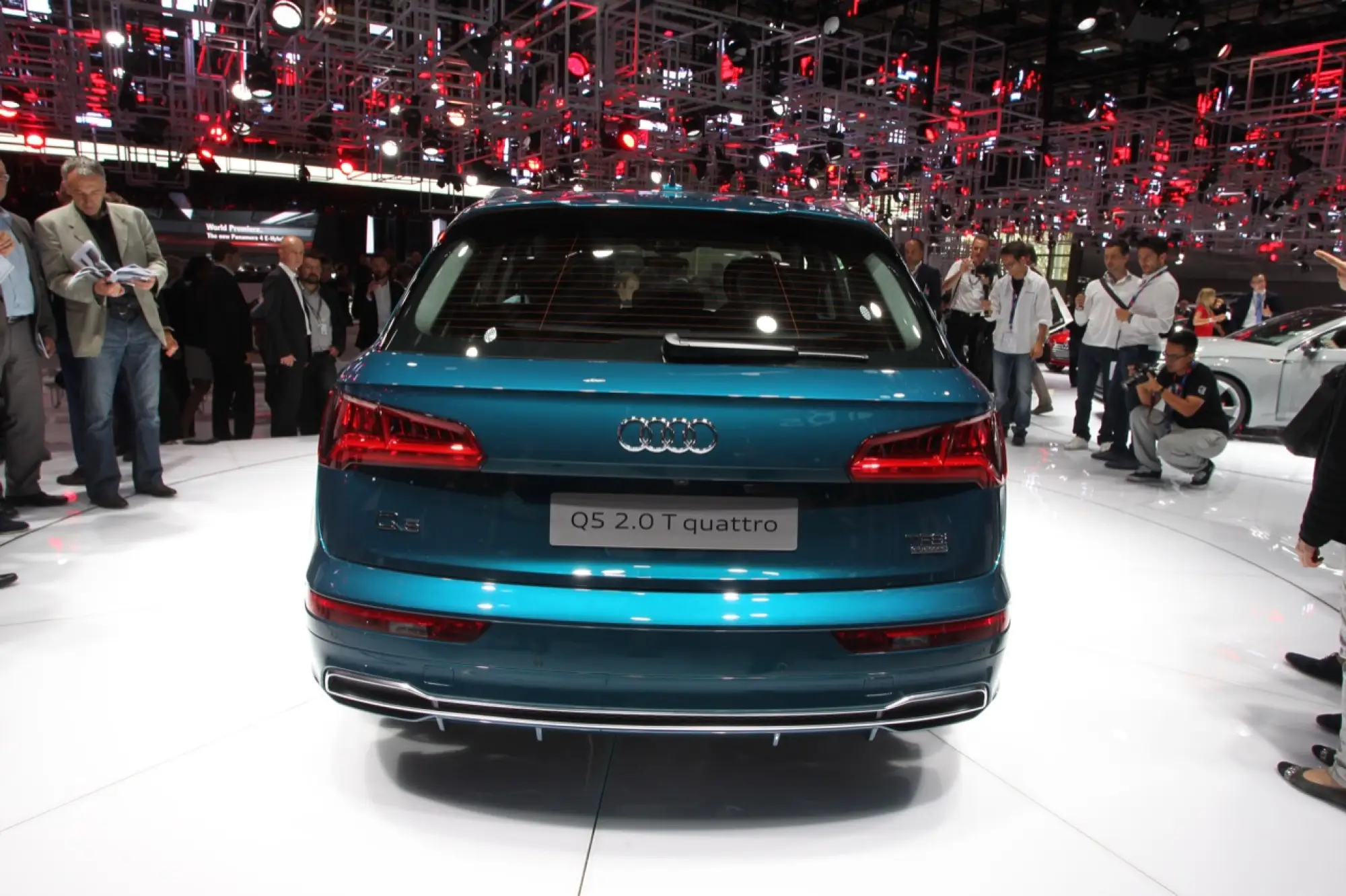 Audi Q5 foto live - Salone di Parigi 2016  - 9
