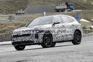 Audi Q5 - Foto spia 17-5-2022