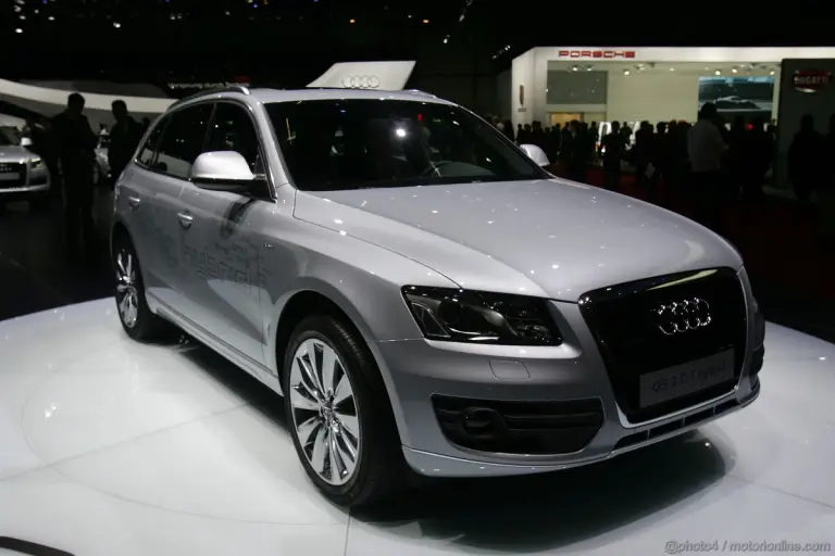 Audi Q5 Hybrid Ginevra 2011 - 7