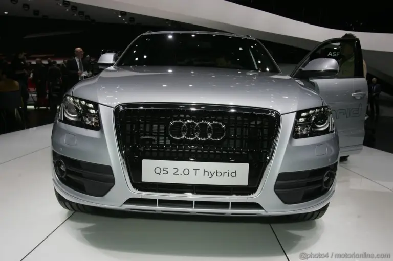Audi Q5 Hybrid Ginevra 2011 - 5