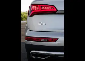 Audi Q5 MY 2017 - foto - 160