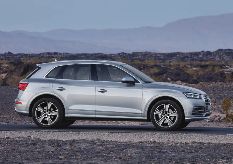 Audi Q5 MY 2017 - foto - 21