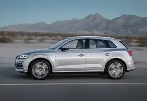 Audi Q5 MY 2017 - foto - 25