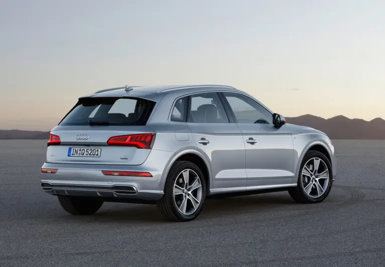 Audi Q5 MY 2017 - foto - 27