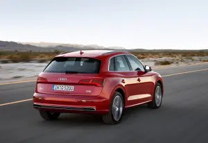 Audi Q5 MY 2017 - foto - 35