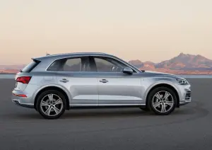 Audi Q5 MY 2017 - foto - 92