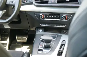 Audi Q5 prova su strada 2017 - 50