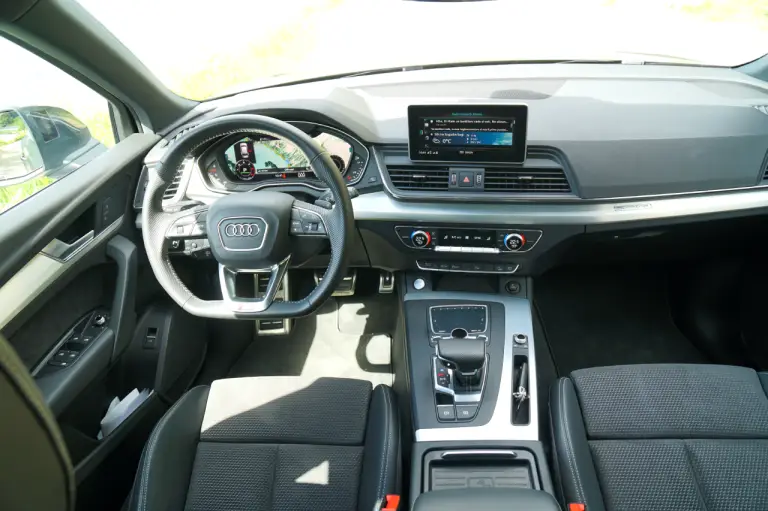 Audi Q5 prova su strada 2017 - 52
