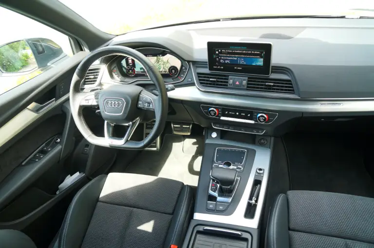 Audi Q5 prova su strada 2017 - 56