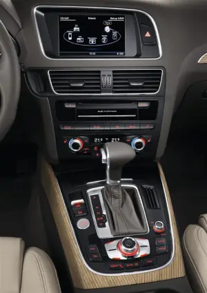 Audi Q5 restyling 2012 - 10