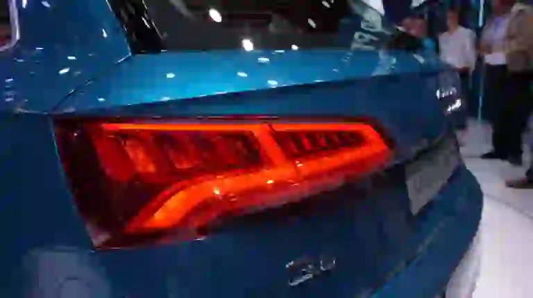 Audi Q5 - Salone di Parigi 2016 - 1