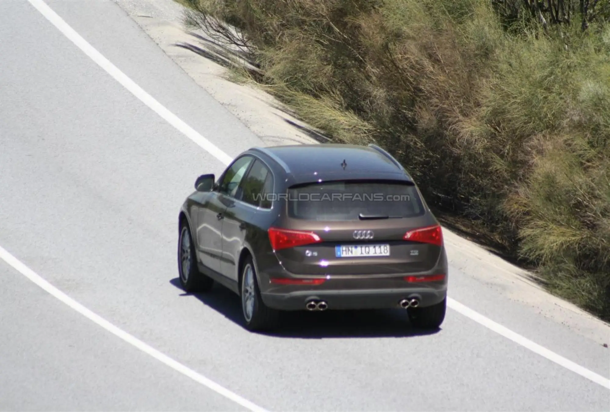 Audi Q5 sportiva foto spia - 1